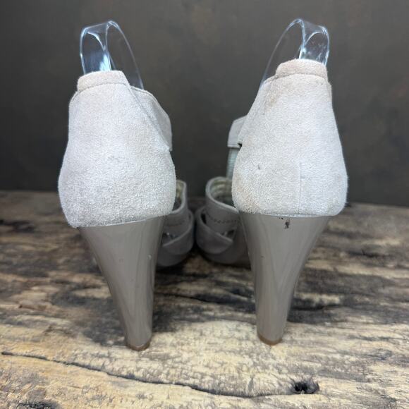 Michael Kors Taupe Suede Strappy Heels Women’s 9.5M Gold Zip Front Peep Toe Pump - Picture 6 of 12